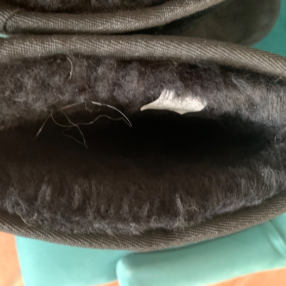 Ugg Suede boots - Picture 7 of 9